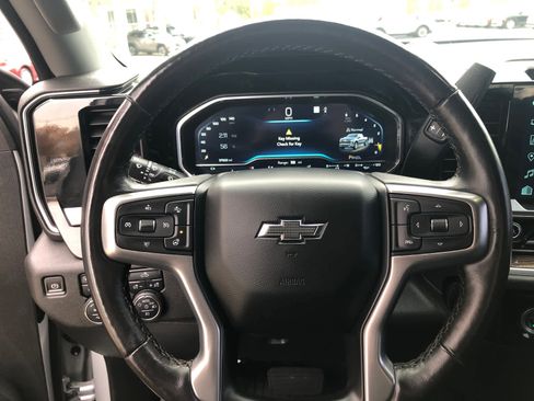 Used 2022 Chevrolet Silverado 1500 RST image 11