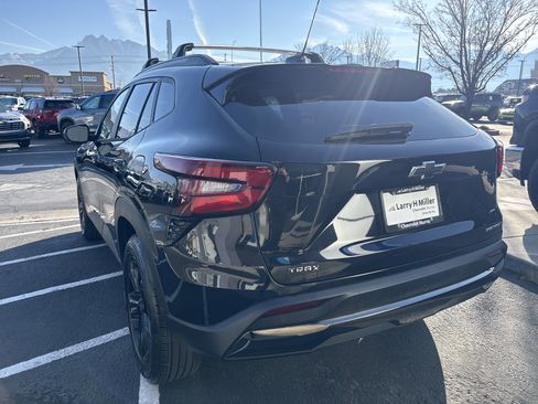 New 2026 Chevrolet Trax ACTIV w/ Sunroof Package image 5