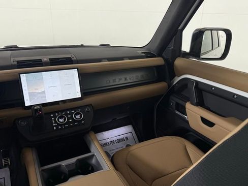 New 2025 Land Rover Defender 110 V8 image 24