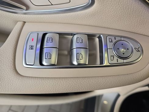 Used 2022 Mercedes-Benz GLC 300 image 29