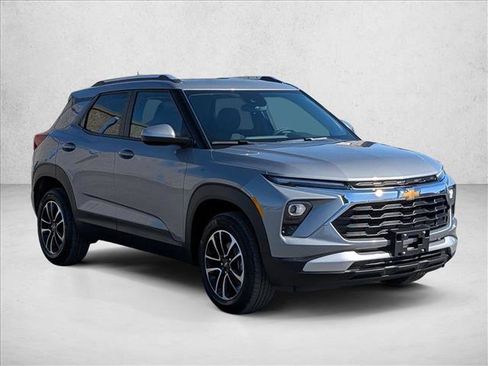New 2026 Chevrolet TrailBlazer LT w/ LT Cold Weather Package AWD/4WD image 3