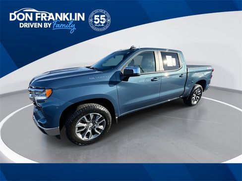 Used 2024 Chevrolet Silverado 1500 LT image 1