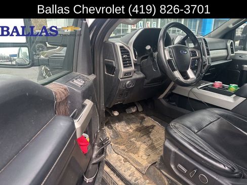 Used 2019 Ford F250 Lariat w/ Lariat Ultimate Package image 5