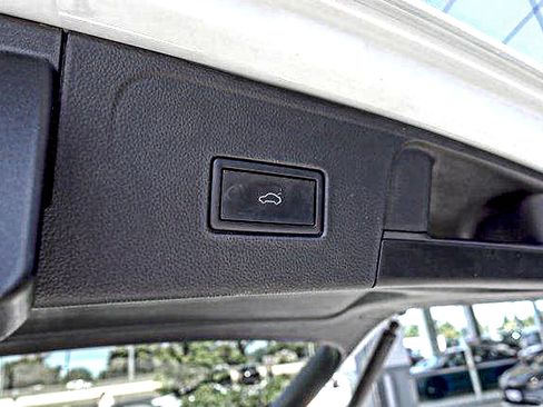 Used 2022 Volkswagen Atlas SE w/ Panoramic Sunroof Package AWD/4WD image 27