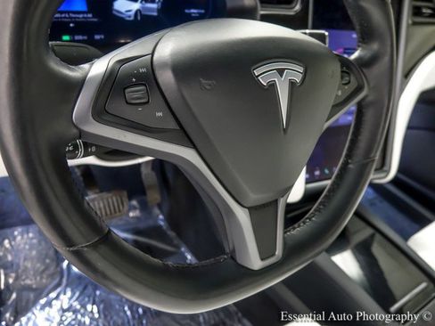 Used 2019 Tesla Model X Long Range image 17