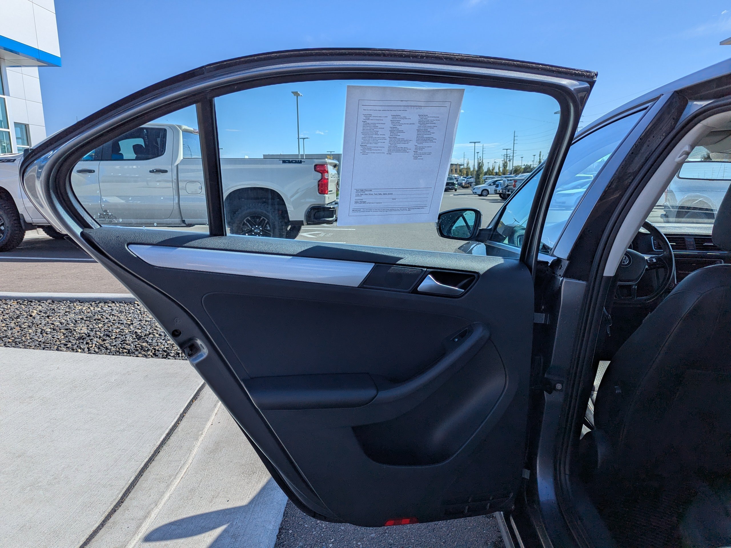 Used 2017 Volkswagen Jetta SE FWD image 28