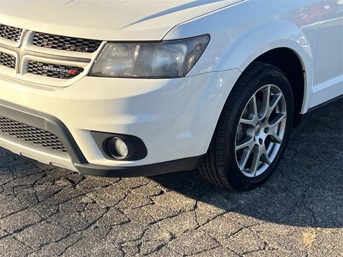 Used 2019 Dodge Journey GT w/ Driver Convenience Group image 8