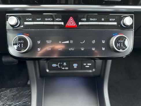 New 2026 Hyundai Tucson Limited image 17