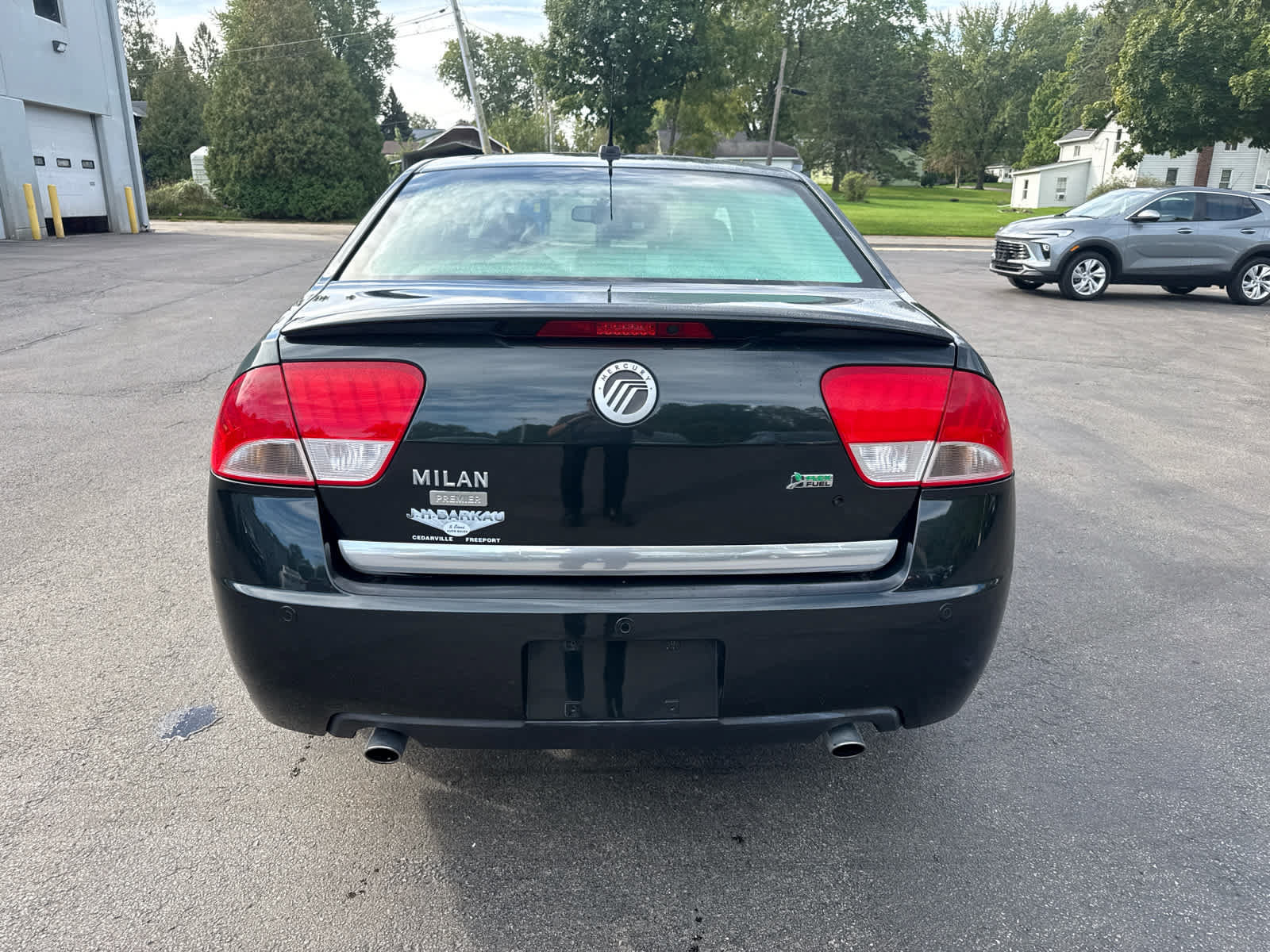 Used 2010 Mercury Milan Premier FWD image 4