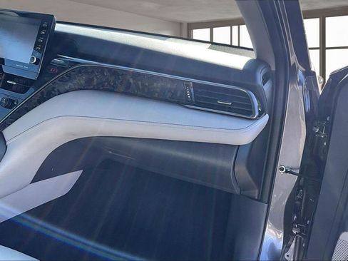 Used 2023 Toyota Camry XLE w/ Cold Weather Package FWD image 18