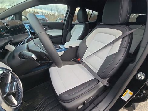 New 2026 Chevrolet Equinox EV LT w/ LPO, All-Weather Mat Package image 20
