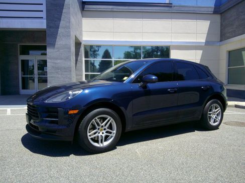 Used 2019 Porsche Macan AWD/4WD image 3