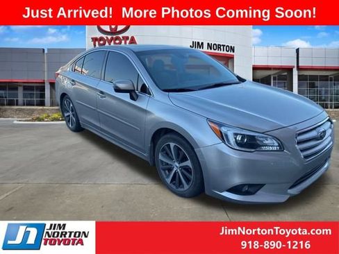Used 2017 Subaru Legacy 2.5i Limited image 1