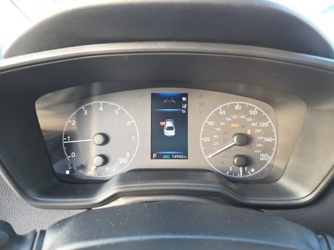 Used 2025 Toyota Corolla LE image 19