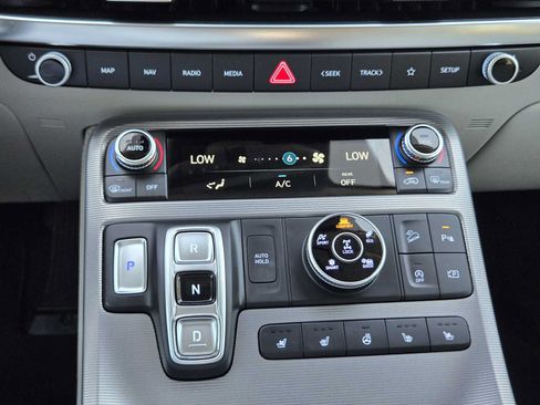 Certified 2024 Hyundai Palisade Calligraphy AWD/4WD image 19