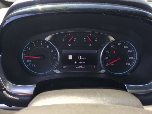 Used 2023 Chevrolet Traverse RS w/ LPO, Cargo Package FWD image 11