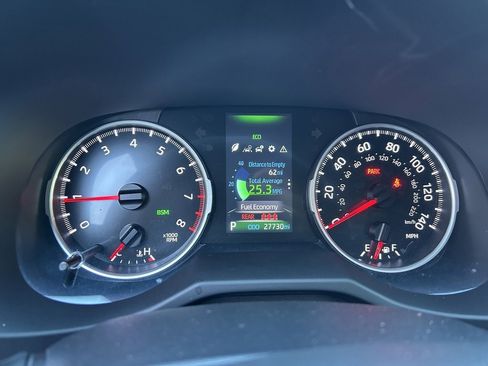 Certified 2022 Toyota RAV4 XLE image 14