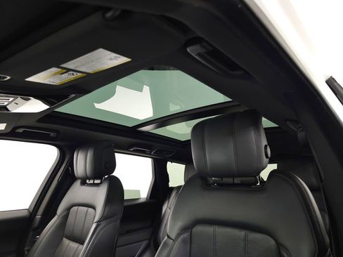 Used 2018 Land Rover Range Rover Sport HSE image 17
