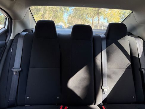 Used 2025 Nissan Sentra S image 33