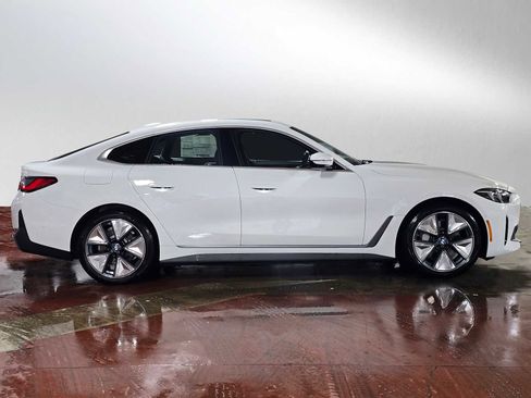 New 2026 BMW i4 xDrive40i w/ Premium Package image 2