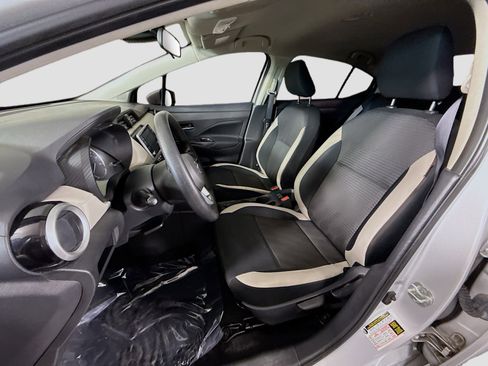 Used 2021 Nissan Versa SV image 22