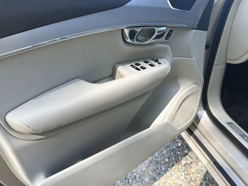 Used 2016 Volvo XC90 T5 Momentum AWD/4WD image 23