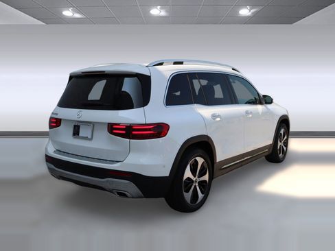New 2025 Mercedes-Benz GLB 250 image 7