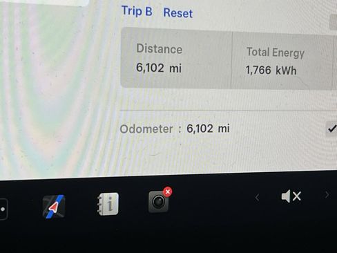 Used 2025 Tesla Model 3 Long Range image 14