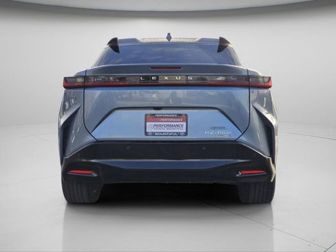 Used 2023 Lexus RZ 450e Premium image 22