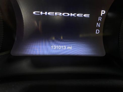 Used 2016 Jeep Cherokee Limited AWD/4WD image 8