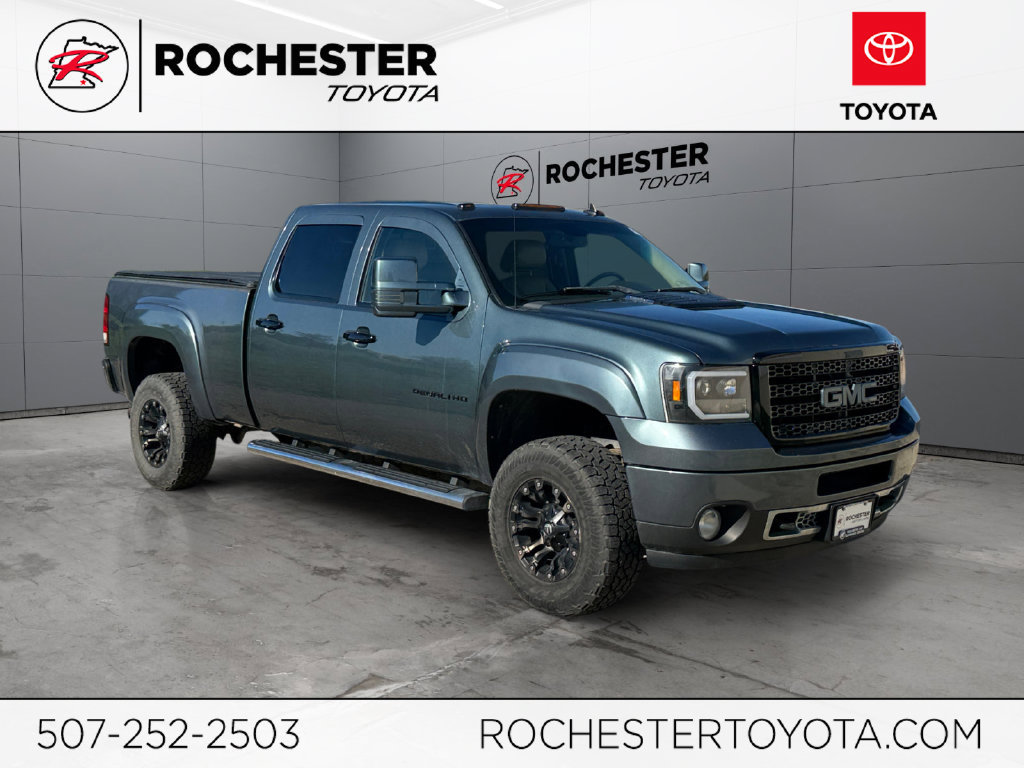 Used 2011 GMC Sierra 2500 Denali AWD/4WD image 1