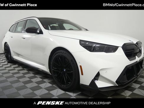 New 2027 BMW M5 Touring AWD/4WD image 1