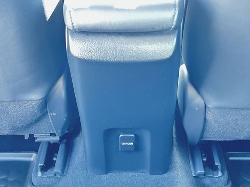 Used 2017 Toyota Prius Four Touring image 23