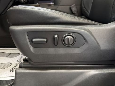 Used 2019 Chevrolet Silverado 1500 RST w/ All-Star Edition AWD/4WD image 12