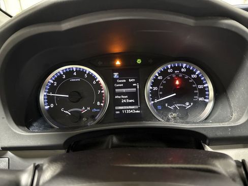 Used 2019 Toyota Highlander LE image 12