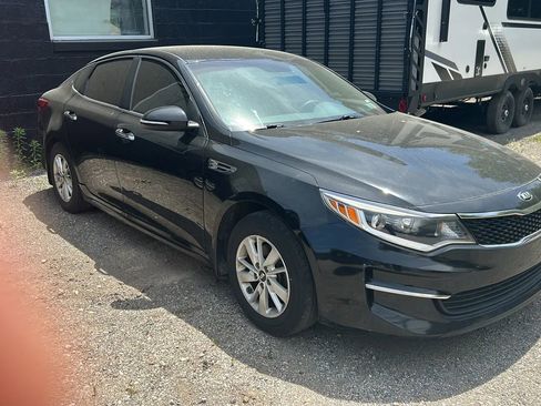 Used 2018 Kia Optima LX FWD image 1