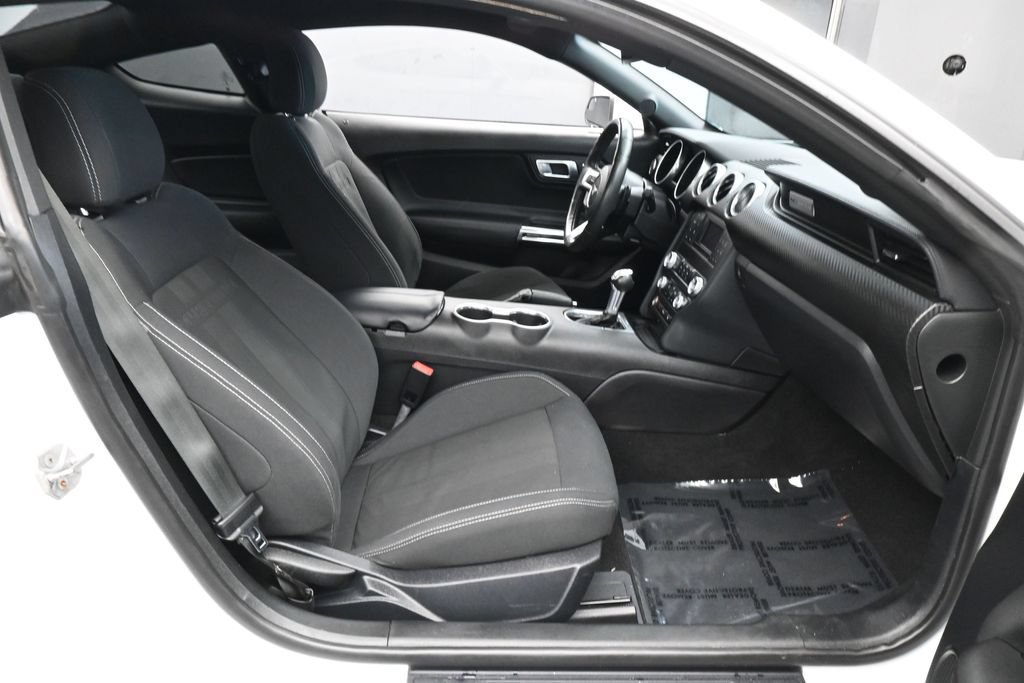 Used 2019 Ford Mustang Coupe w/ Black Accent Package RWD image 29