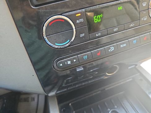 Used 2012 Ford Expedition EL Limited image 31