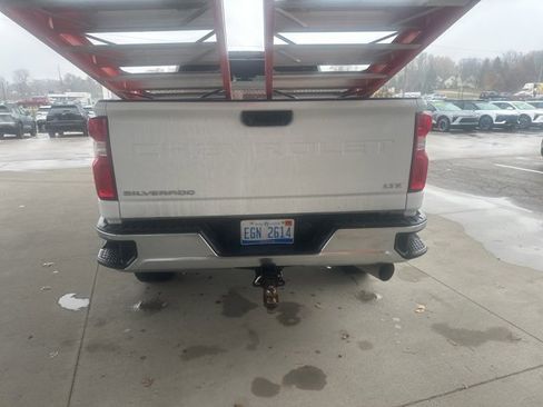 Used 2020 Chevrolet Silverado 3500 LTZ w/ LTZ Convenience Package image 4