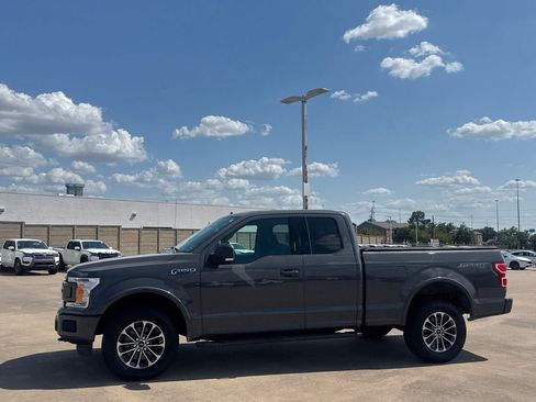 Used 2018 Ford F150 XLT w/ Equipment Group 302A Luxury AWD/4WD image 13