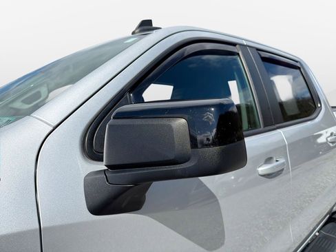 Used 2022 Chevrolet Silverado 1500 RST image 11