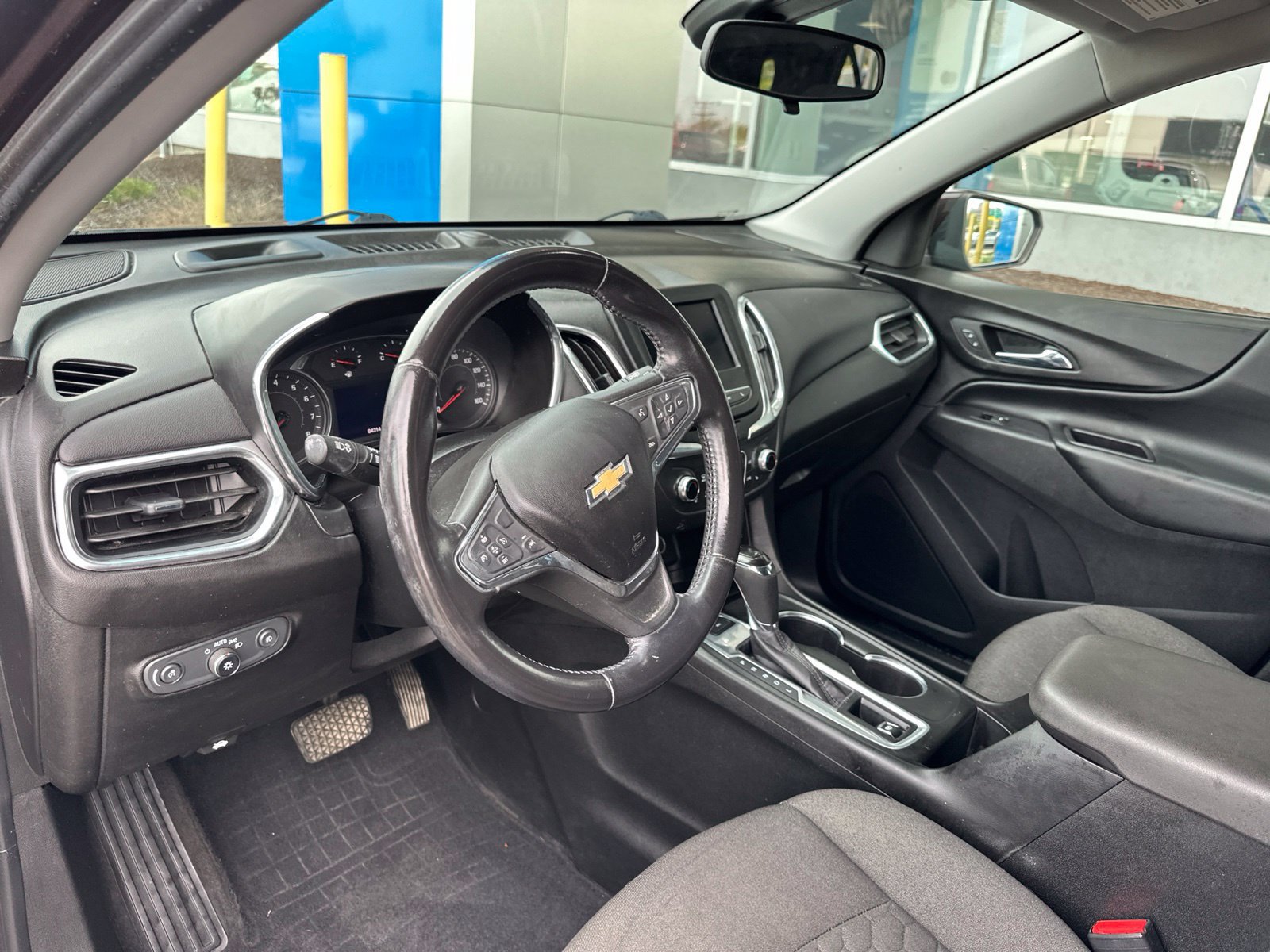 Used 2020 Chevrolet Equinox LT AWD/4WD image 16