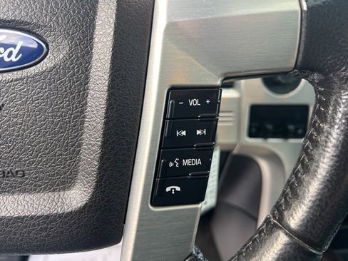 Used 2013 Ford F150 Platinum image 27