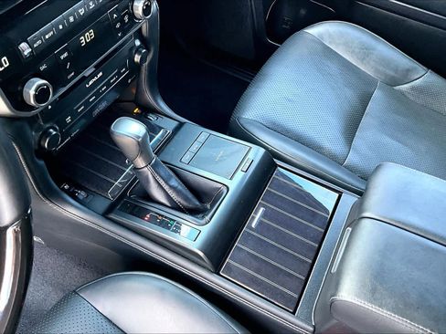 Used 2023 Lexus GX 460 Luxury w/ Sport Design Package image 17