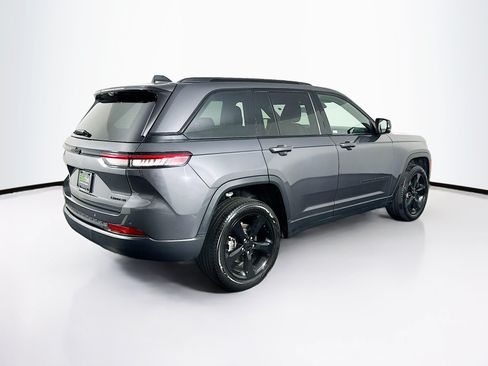 Used 2024 Jeep Grand Cherokee Limited w/ Luxury Tech Group II AWD/4WD image 9
