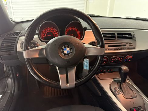 Used 2003 BMW Z4 2.5i RWD image 22