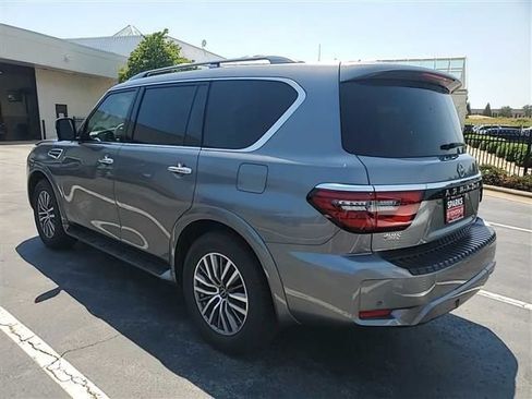 Used 2023 Nissan Armada SL w/ Captain's Chairs Package RWD image 15
