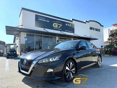 Used 2021 Nissan Altima 2.5 SV FWD image 1