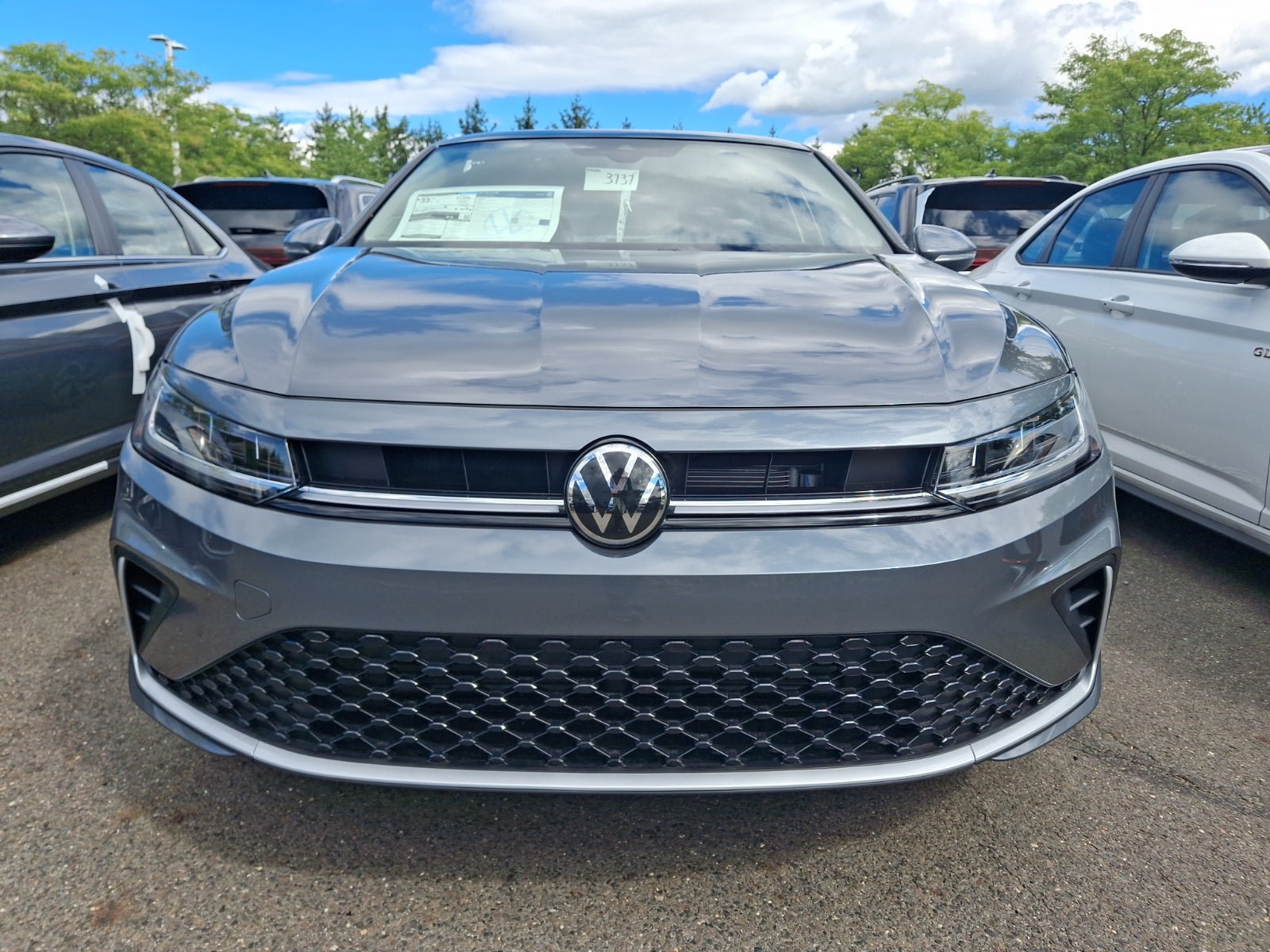 New 2027 Volkswagen Jetta SEL FWD image 2