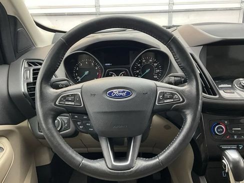 Used 2019 Ford Escape Titanium FWD image 8